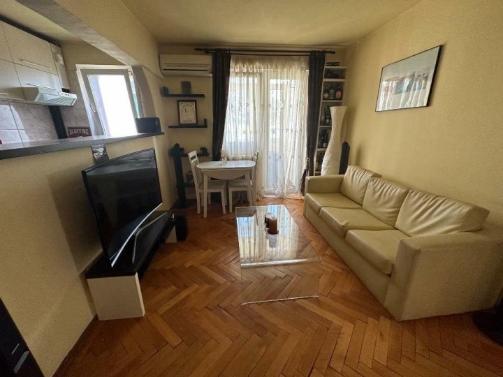 Baneasa, 3 min. Aeroport Baneasa, vanzare apartament cu 2 camere